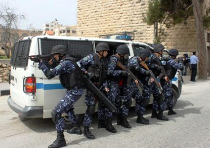 شرطة بيتونيا تحبط محاولة اختطاف مواطن غرب رام الله وتقبض على مشتبه به