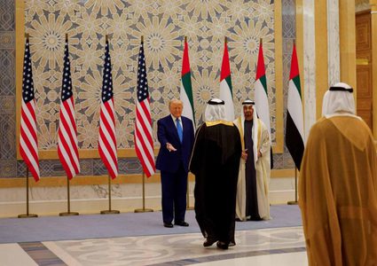 واشنطن تدرس تأمين أسواق الدولار عبر تسهيلات مالية جديدة للإمارات وحلفاء خليجيي