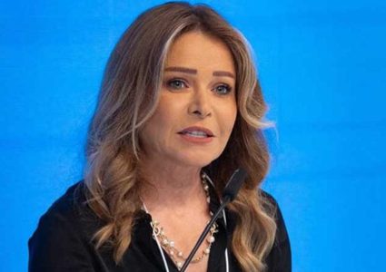 الإعلامية ميسون عزام تنهي مسيرة إعلامية امتدت 23 عاماً في قناة “العربية”