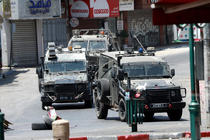 الاحتلال يقتحم حي رفيديا في مدينة نابلس