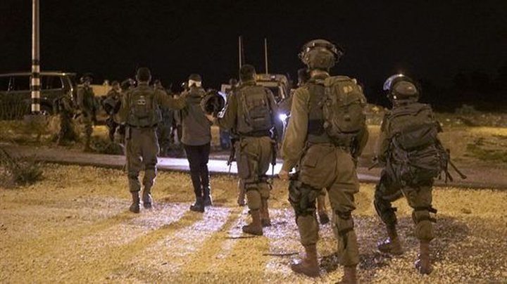 الاحتلال يعتقل ثلاثة مواطنين من نابلس