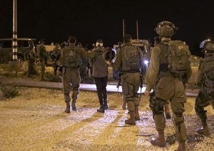 الاحتلال يعتقل ثلاثة مواطنين من نابلس