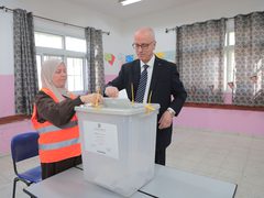 رئيس لجنة الانتخابات الحمدلله يدعو المواطنين للمشاركة في الانتخابات