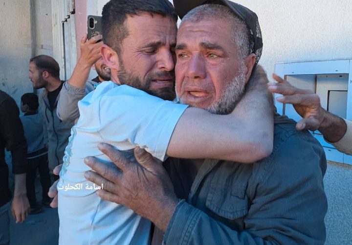 وصول ١٥ اسير محرر الى مستشفى الاقصى