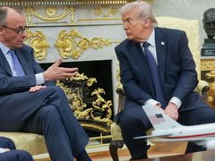 ترامب: المستشار الألماني لا يفقه شيئا فيما يتعلق بإيران- (تدوينة)