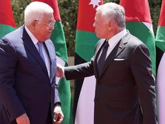 الرئيس محمود عباس يجتمع مع ملك الأردن ويبحثان تطورات القضية الفلسطينية
