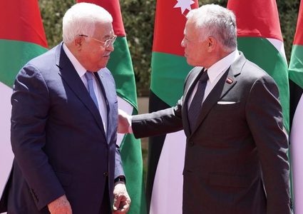 الرئيس محمود عباس يجتمع مع ملك الأردن ويبحثان تطورات القضية الفلسطينية