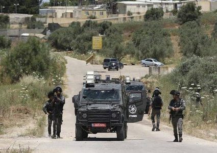 قوات الاحتلال تغلق الطريق الرئيسي للريف الغربي في محافظة بيت لحم