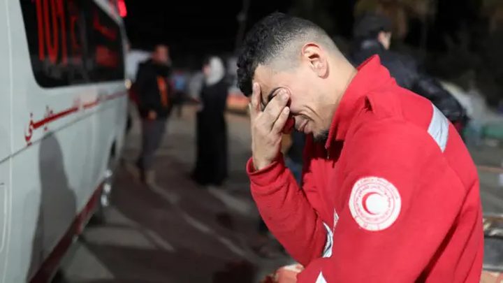 استشهاد مسعف شمال غزة واصابة شرق خان يونس
