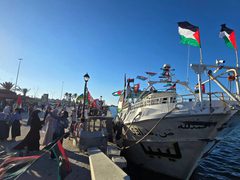إسرائيل تختطف عشرات الناشطين وتستولي على سفن “أسطول الصمود” المتجه إلى غزة