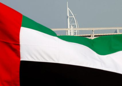 الخارجية الإماراتية: حظر سفر الإماراتيين إلى إيران ولبنان والعراق