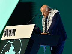 الرجوب أمام الفيفا: لم نطلب سوى تطبيق القوانين وملفنا الآن أمام محكمة التحكيم