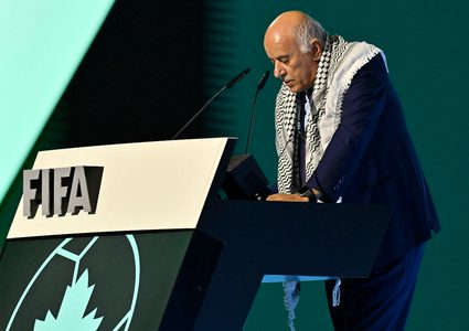 الرجوب أمام الفيفا: لم نطلب سوى تطبيق القوانين وملفنا الآن أمام محكمة التحكيم
