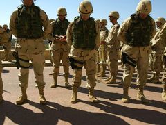 لماذا تنتشر القواعد العسكرية الأمريكية في أوروبا؟ وما دورها الاستراتيجي؟