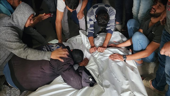 قصف مدفعي جنوب القطاع ونسف منازل شرق غزة