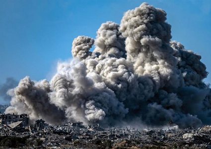 نسف منازل متكرر شرق خان يونس وقصف مدفعي شرق غزة