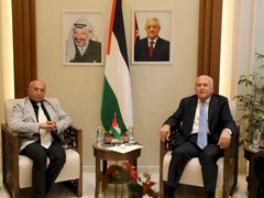 الاقتصاد: الاتفاق على تشكيل لجنة مشتركة لتعزيز التعاون مع فلسطينيي الداخل