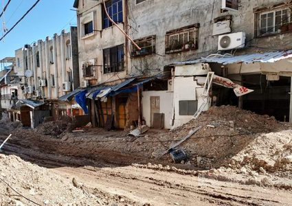 حماس: إنذارات الهدم في طولكرم إمعان في سياسة التهجير ومخططات الضم