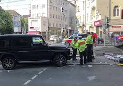 قتيلان وعدة إصابات بعد اقتحام سيارة حشدا في مدينة لايبزيغ الألمانية