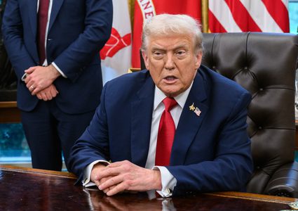ترامب: سيتم تدمير إيران إذا هاجمت السفن الأميركية