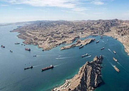 إيران تطلق آلية جديدة لتنظيم الملاحة في مضيق هرمز