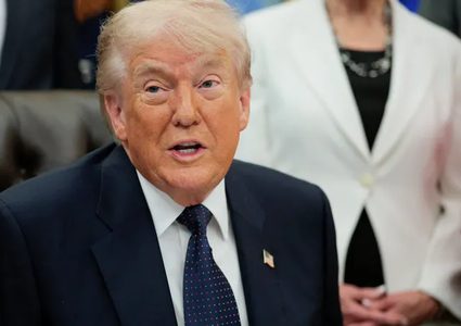 ترامب يقرر تجميد عمليات حرية الملاحة في مضيق هرمز لفتح باب التفاوض مع طهران