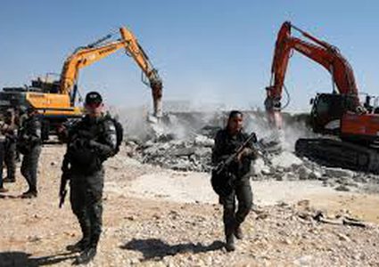 إخطارات إسرائيلية بوقف العمل في 8 منازل شرق يطا جنوب الخليل