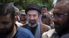 بيزشكيان يلتقي المرشد الأعلى الإيراني مجتبى خامنئي