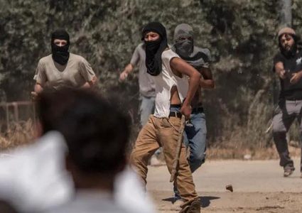 إصابة مواطن بجروح خطيرة خلال هجوم للمستوطنين شمال أريحا