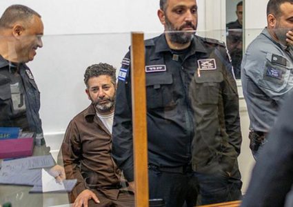 الاحتلال يرحل ناشطين من “أسطول الصمود” بعد أسبوعين من احتجازهما