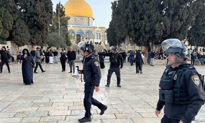 تصعيد في الأقصى: 22 مسؤولا لدى الاحتلال يوقعون عريضة لاقتحامه الجمعة المقبلة