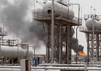 قفزة في أسعار النفط مع تعثر التفاهمات الأمريكية الإيرانية وإغلاق هرمز