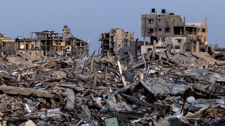 زوارق الاحتلال تقصف ساحل غزة وخان يونس وقصف مدفعي شرق القطاع