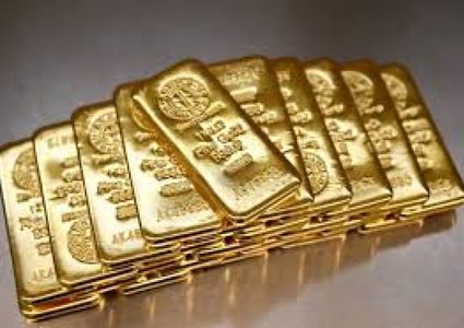 ارتفاع أسعار الذهب والنفط وسط ترقب للتطورات في الشرق الأوسط
