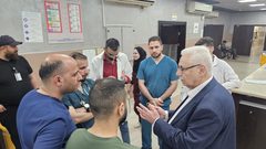 وزير الصحة يتفقد قسم الطوارئ في مجمع فلسطين الطبي ويؤكد أولوية استمرار الخدمات