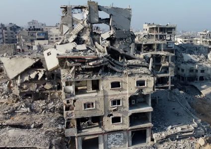 إسرائيل تحتجز مسؤولا أمميا وتستجوبه بسب زيارته لغزة