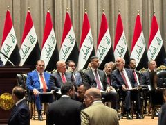 البرلمان العراقي يمنح الثقة لحكومة علي الزيدي