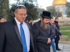 الخارجية الفلسطينية تدين اقتحام بن غفير للأقصى وتصفه بالتصعيد الخطير
