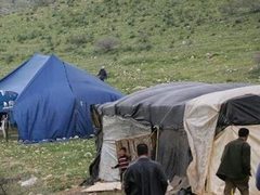 مستوطنون ينصبون خياما في المسعودية شمال غرب نابلس