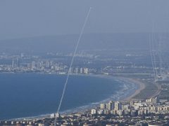 الجيش الاسرائيلي يعترف باختراق عدد من المسيرات الحدود