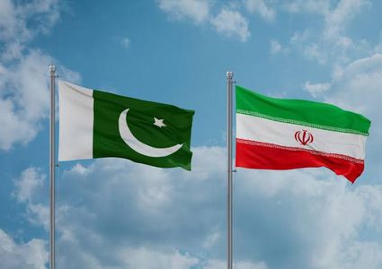 إيران وباكستان تبحثان العلاقات الثنائية وآفاق استئناف محادثات السلام مع واشنطن