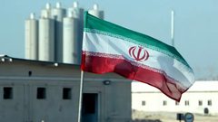 واشنطن ترد على المقترحات الإيرانية بشروط مشددة: تقليص نووي ورفض التعويضات