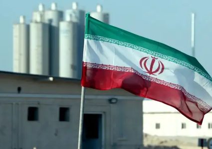 واشنطن ترد على المقترحات الإيرانية بشروط مشددة: تقليص نووي ورفض التعويضات