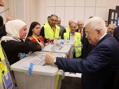 البرغوثي يتصدر انتخابات مركزية فتح.. وفرج ثانياً واشتية في ذيل القائمة