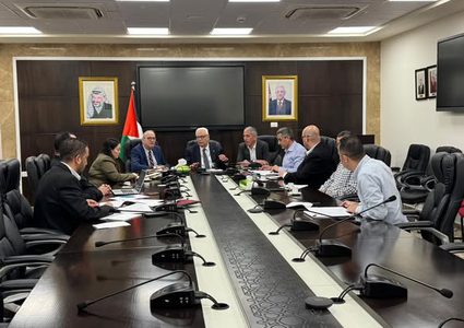 وزير الصحة ومستشار رئيس الوزراء يبحثان تعزيز الواقع الصحي في فلسطين