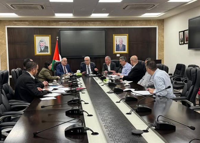 وزير الصحة ومستشار رئيس الوزراء يبحثان تعزيز الواقع الصحي في فلسطين