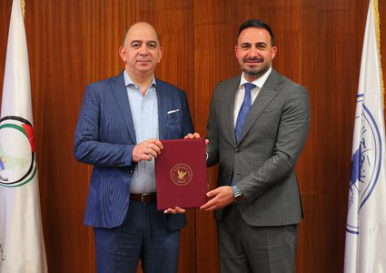 جامعة النجاح ونادي الصداقة الإماراتي الفلسطيني يوقعان اتفاقية تعاون مشترك