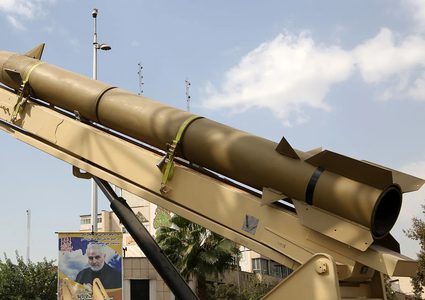نيويورك تايمز: إيران تعيد بناء مواقعها الصاروخية وتستعد لتجدد الحرب