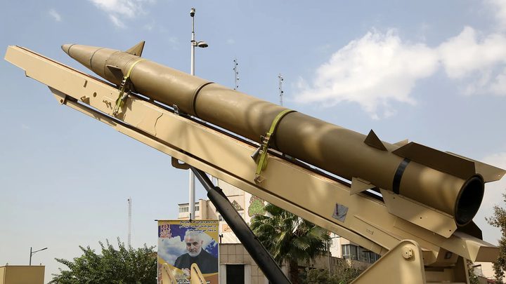 نيويورك تايمز: إيران تعيد بناء مواقعها الصاروخية وتستعد لتجدد الحرب