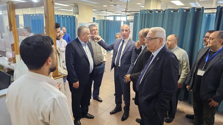 وزير الصحة الفلسطينية يطلع على الواقع الصحي في طولكرم والاحتياجات اللازمة